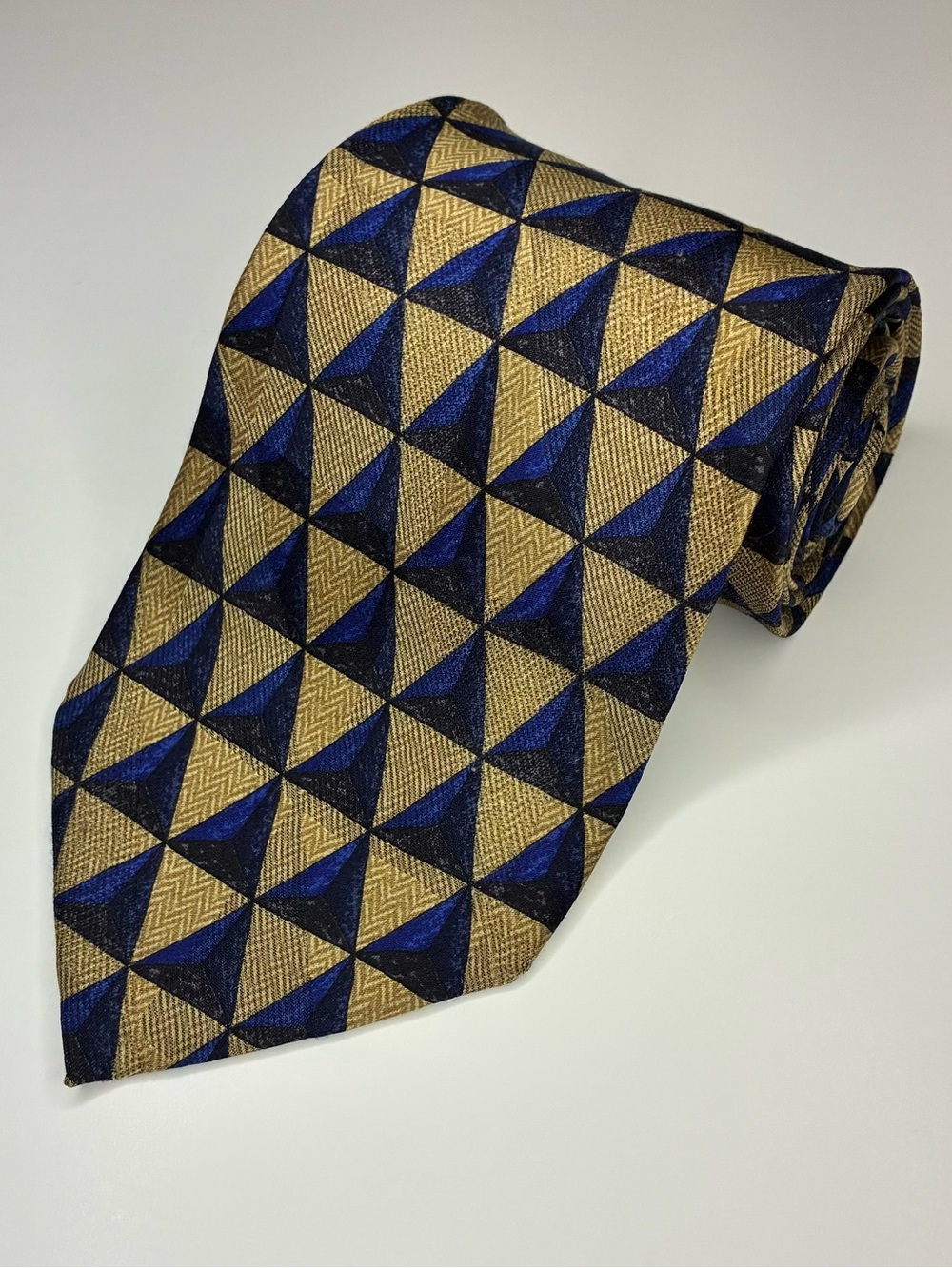 ERMENEGILDO ZEGNA 100% ITALIAN SILK TIE- 59 1/2 in- Geometric Design Blue/Gold